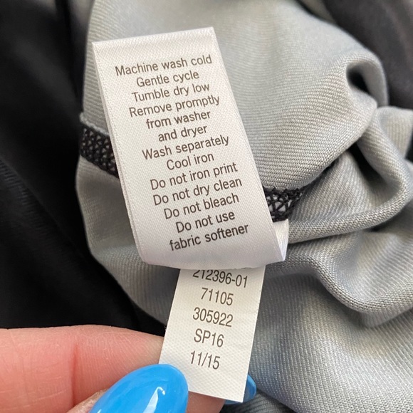 Athleta Patterned Cropped Leggings - Picture 6 of 7